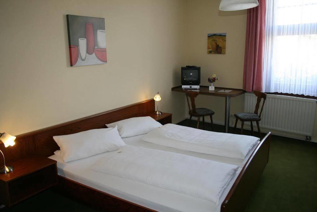 Landgasthof & Hotel Krone Eischleben Ichtershausen Bagian luar foto