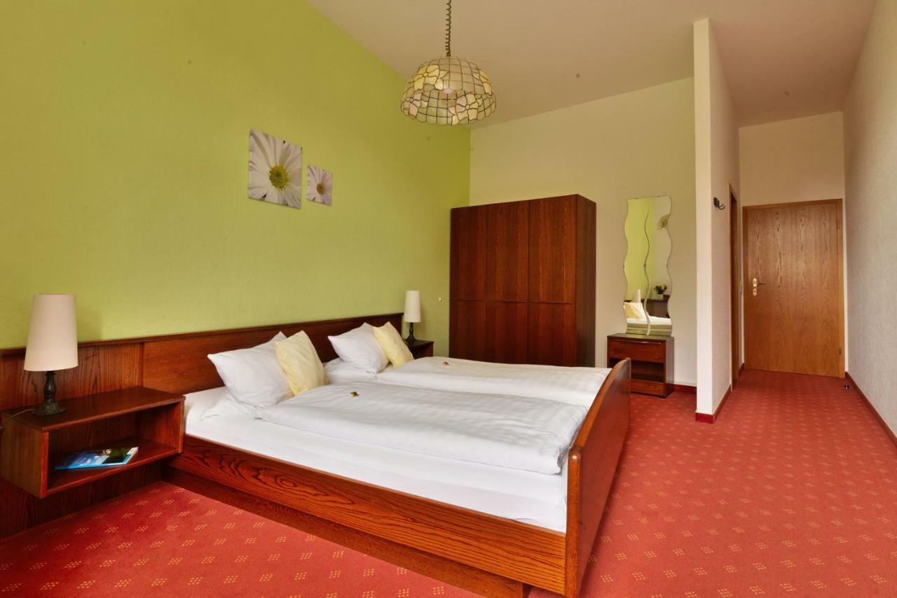 Landgasthof & Hotel Krone Eischleben Ichtershausen Bagian luar foto